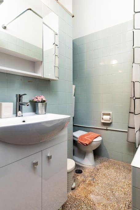Downtown Apt With Garden In Plaka Appartement Athene Buitenkant foto