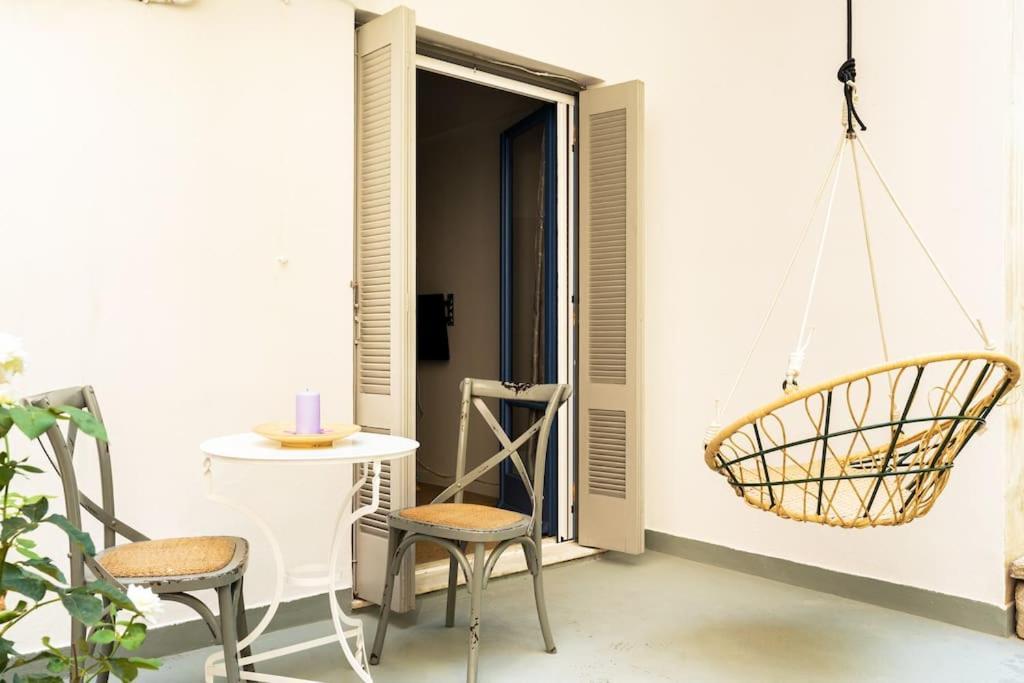 Downtown Apt With Garden In Plaka Appartement Athene Buitenkant foto